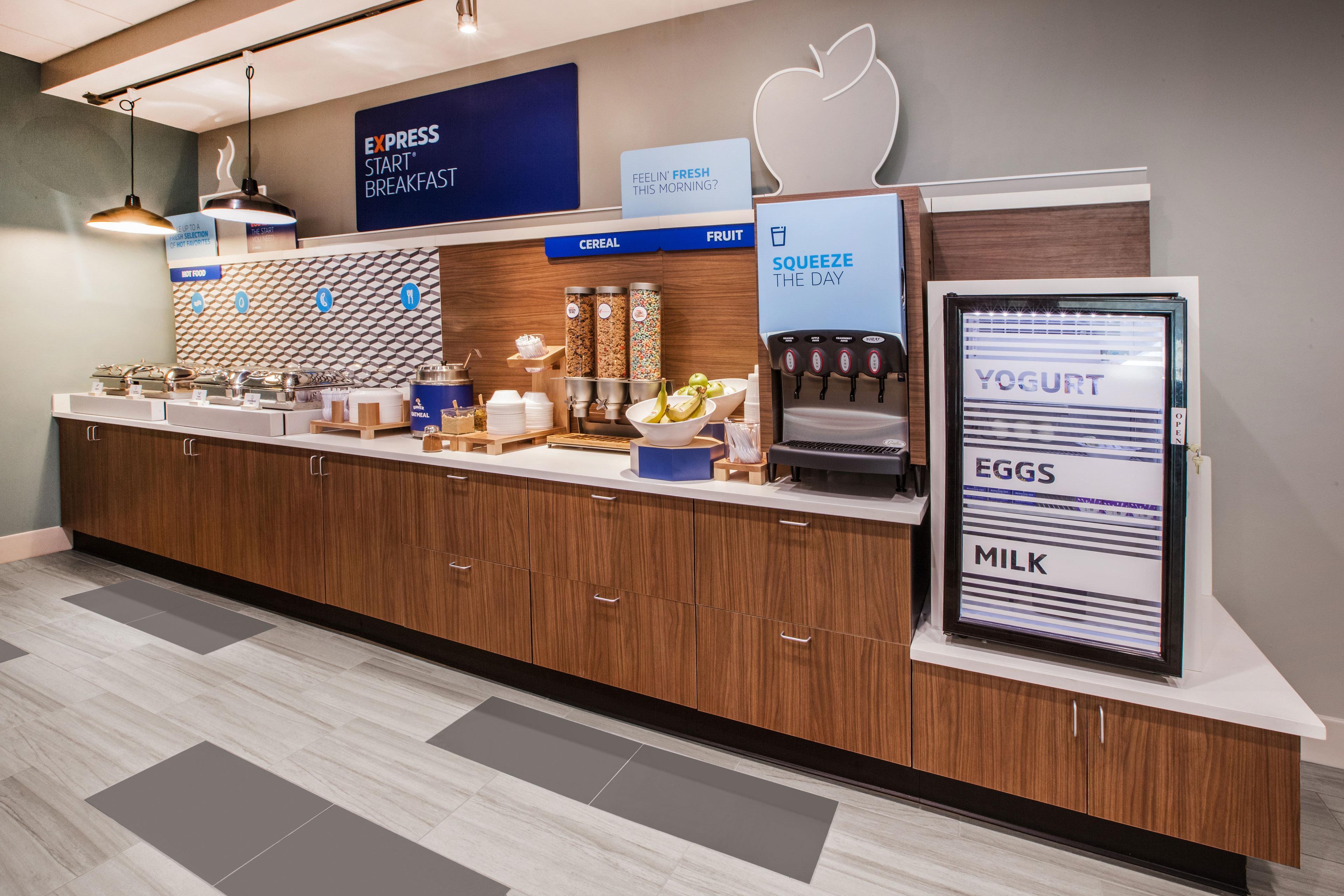 Holiday Inn Express & Suites Florence By Ihg Exterior foto